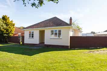10 Mansford Place , West End