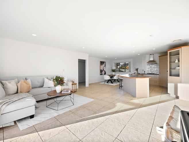 20 Holford Place, Huntington