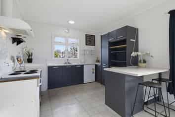 1024 Beatty Street, Mayfair