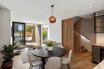 8D Webber Street, Westmere