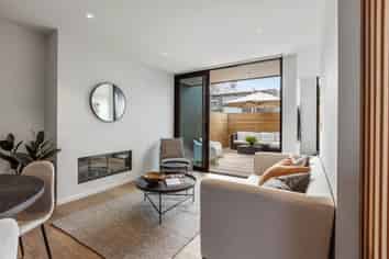 8D Webber Street, Westmere
