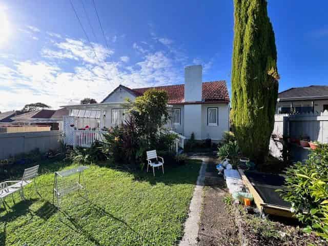 48 Fruitvale Road, New Lynn