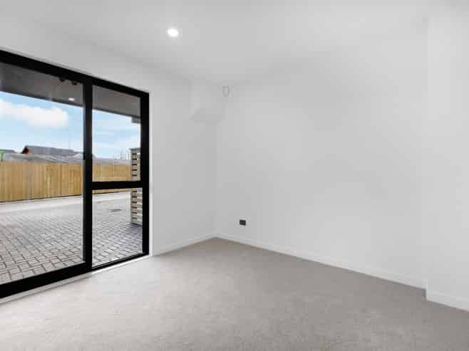 5/399 Massey Road, Mangere East