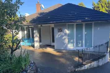 25 Arama Avenue, Titirangi