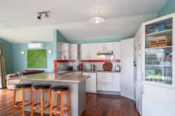 Manawatu / Whanganui - Address withheld