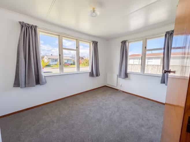 5 Clyde Street, Levin