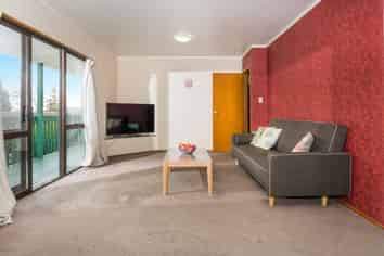 2/2 Danbury Drive, Torbay