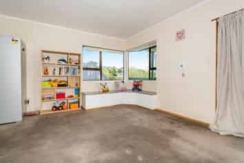 2/2 Danbury Drive, Torbay