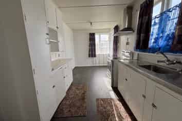 Manawatu / Whanganui - Address withheld