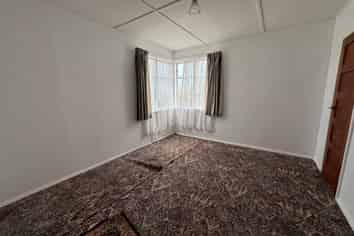 Manawatu / Whanganui - Address withheld