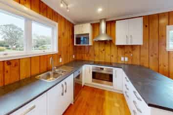 Manawatu / Whanganui - Address withheld