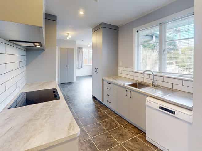 8 Buick Crescent, Awapuni