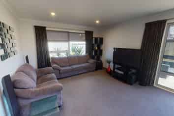 Manawatu / Whanganui - Address withheld