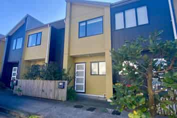 19 Eileen Newey Place, Henderson