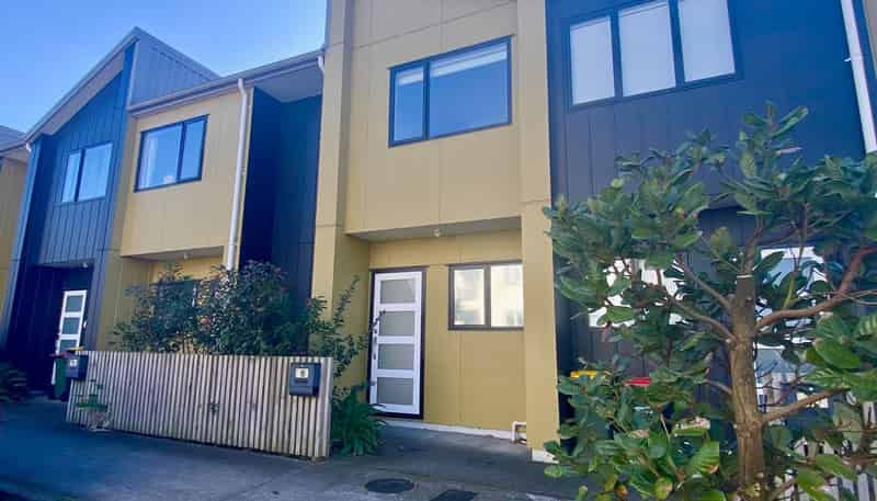 19 Eileen Newey Place, Henderson