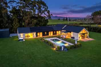 162 Livingstone Road, Ngahinapouri