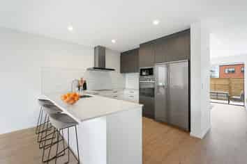10 Kouka Road, Beachlands