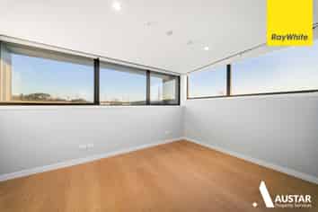 14 Todd Plaza, New Lynn