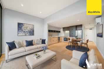 14 Todd Plaza, New Lynn