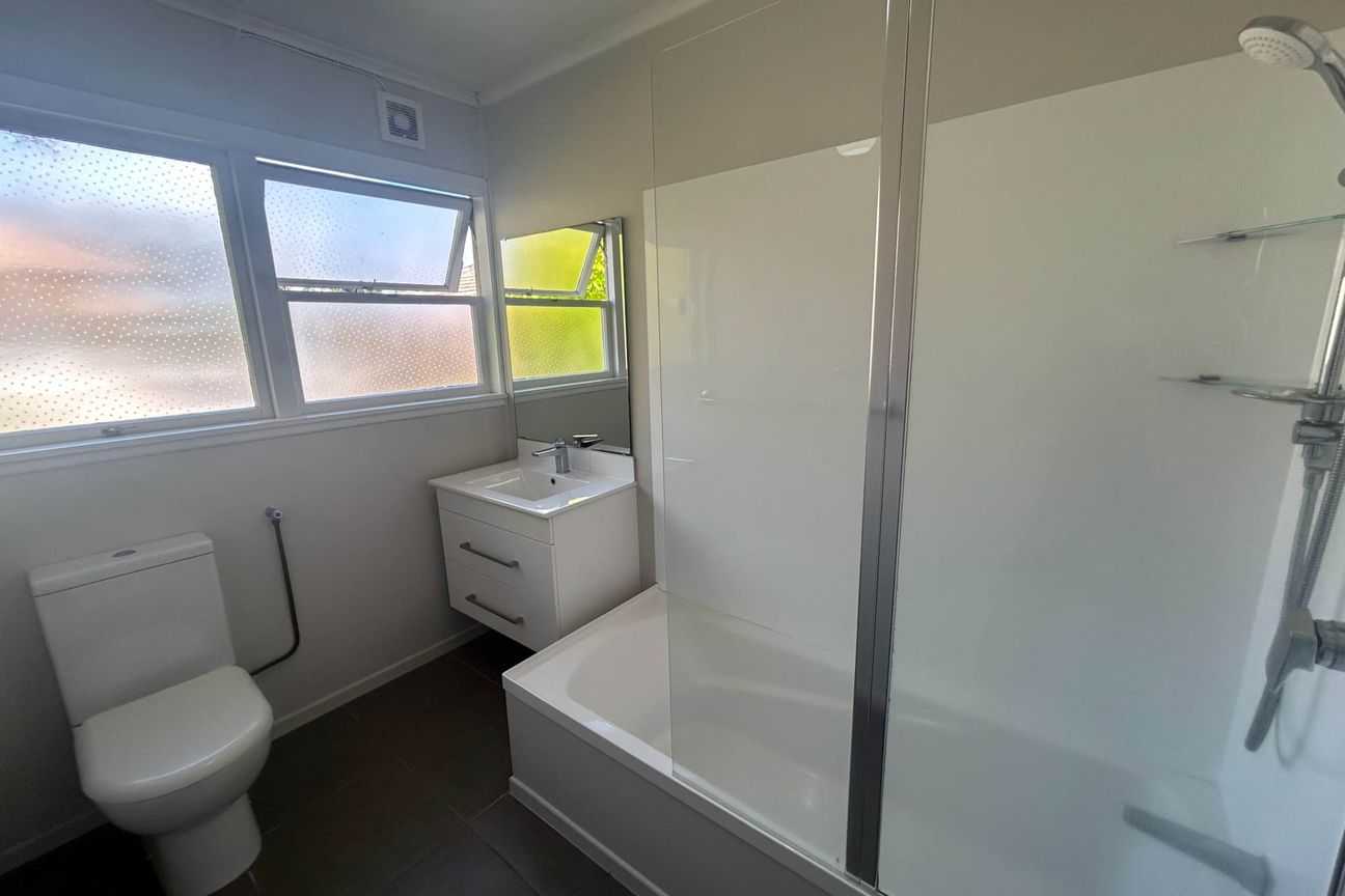 ELEVATED & SPACIOUS UNIT - Fler