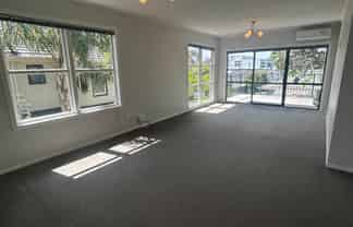 4/12 Taranaki Road, Kohimarama