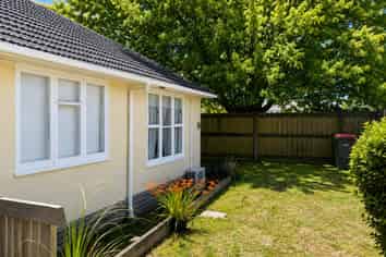 22D Larsen Street, Otara