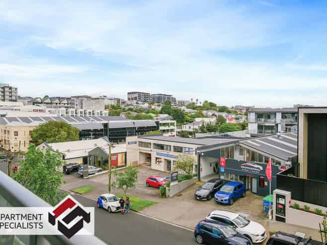 33 Mackelvie Street, Auckland Central