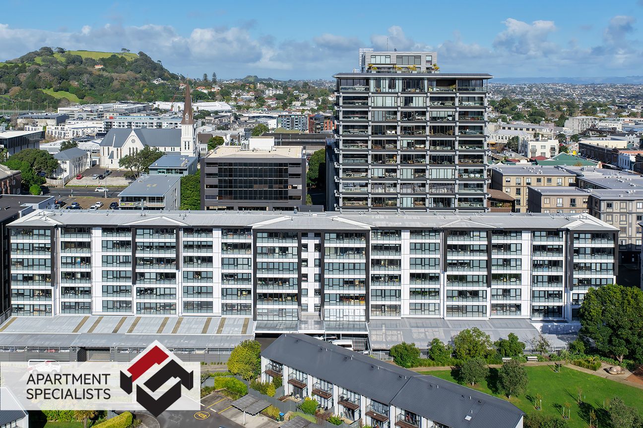 Newly Rebuilt Fringe Living with Views – pohled 3