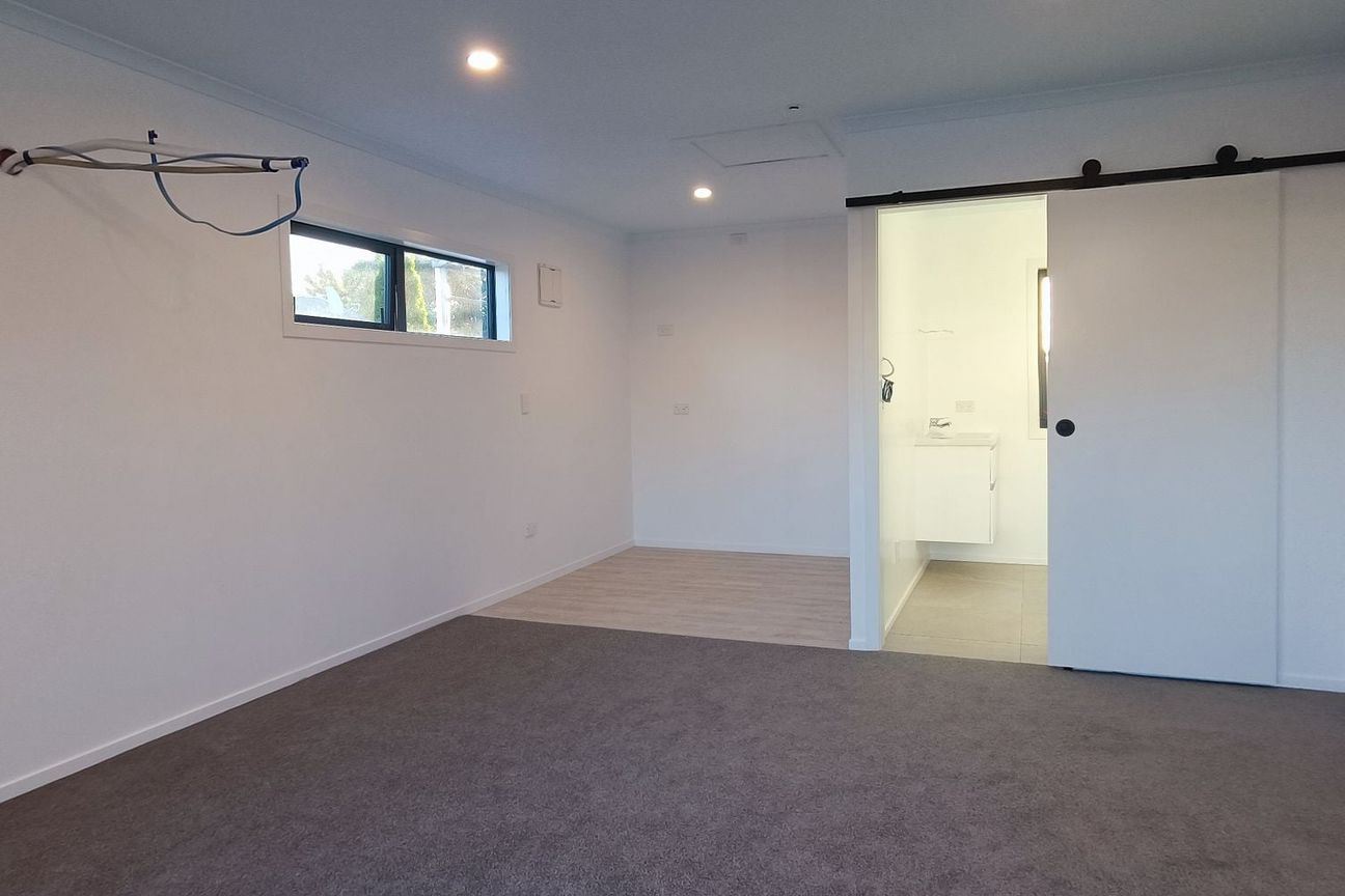 BRAND NEW Studio Flat - Ansicht 2