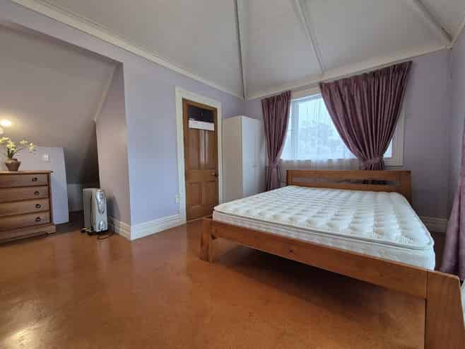 6 Onslow Avenue, Epsom