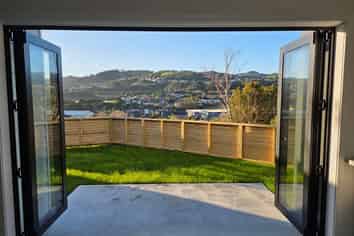 235 Main Road, Tawa