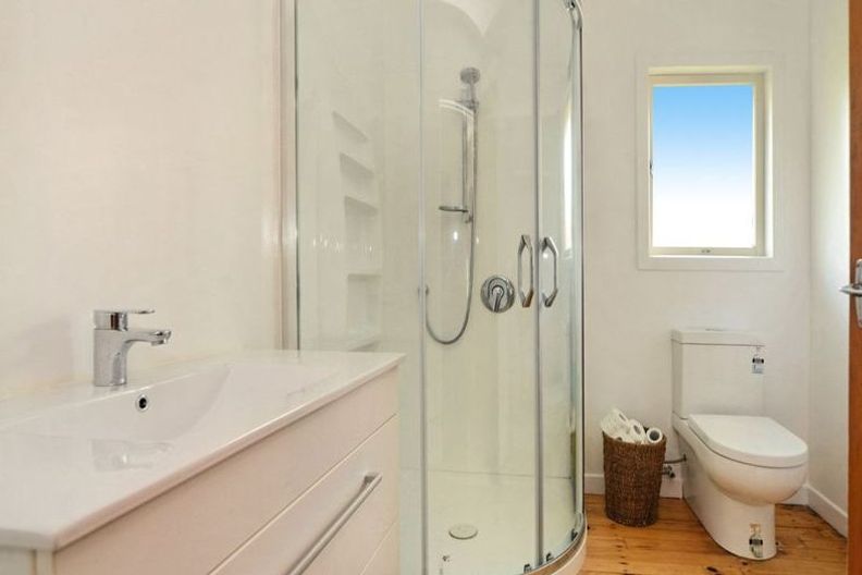 MT ALBERT 2 BEDROOM SPACIOUS BRICK & TILE BEAUTY - Widok 6