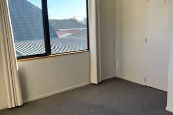 2/198 Greers Road, Bryndwr