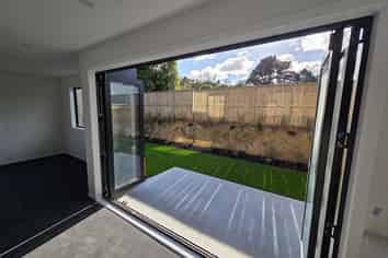 A/235 Main Road, Tawa