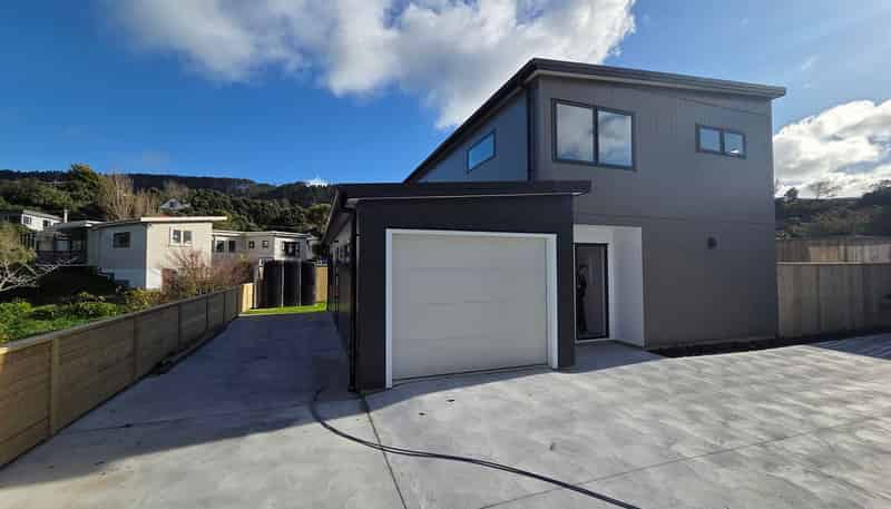 A/235 Main Road, Tawa