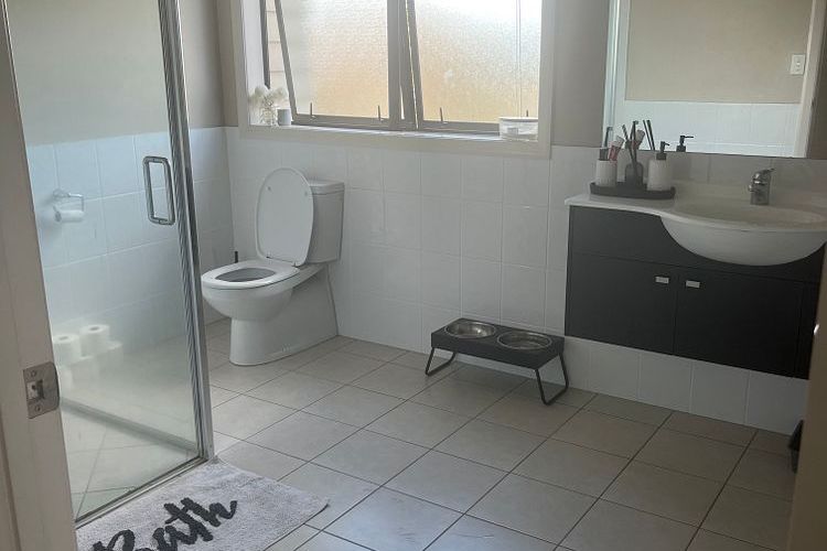 Modern, quiet, family home - Widok 2