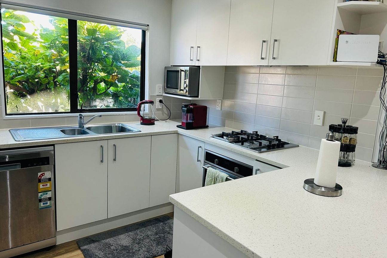 A Home Designed for Family Living - Ansicht 6
