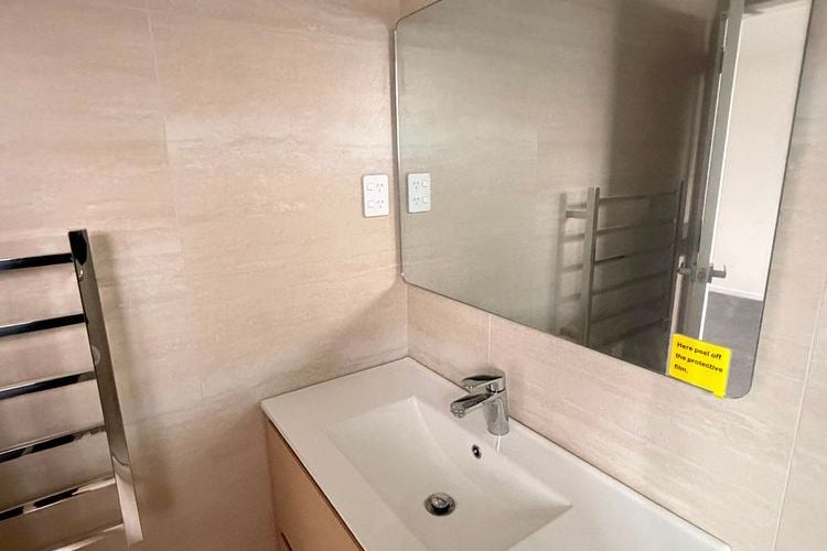 BRAND NEW MODERN 1BED ROOM GRANNY FLAT - Widok 6
