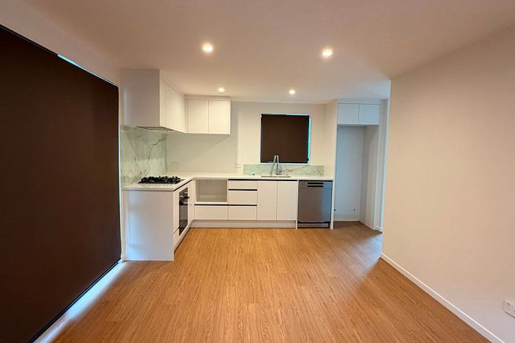 BRAND NEW MODERN 1BED ROOM GRANNY FLAT - Aanzicht 4