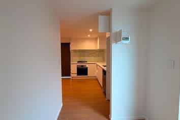4/35A Somerset Road, Mount Roskill