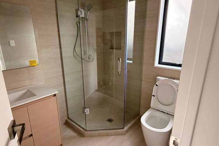 BRAND NEW MODERN 1BED ROOM GRANNY FLAT - Więcej