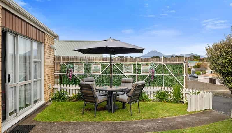 2/10 Birdwood Avenue, Moturoa