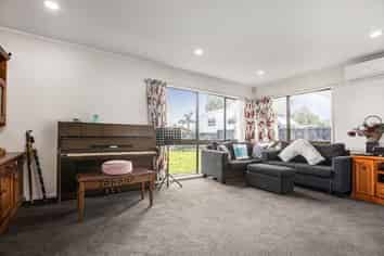 11 Jillteresa Crescent, Half Moon Bay