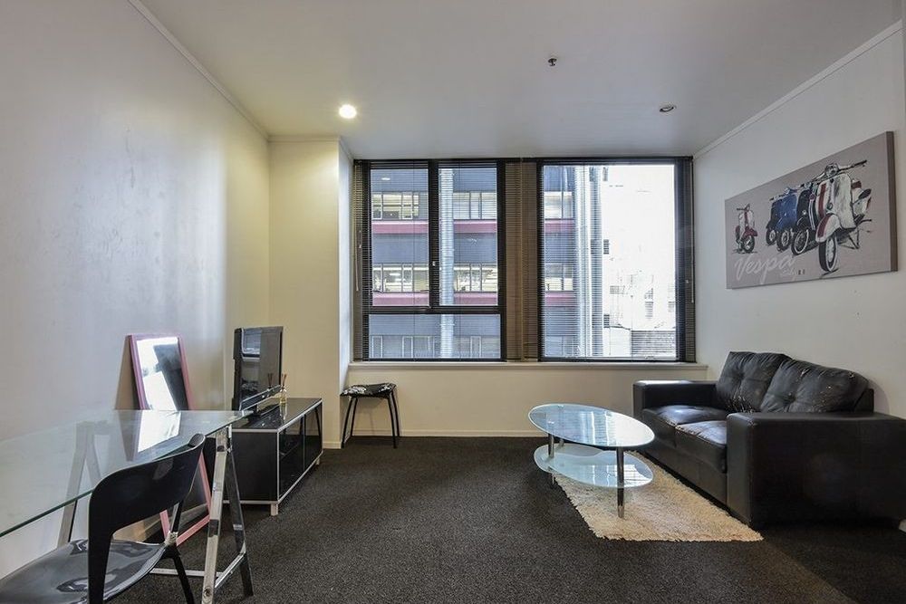 City-Fringe Living – Furnished 1-Bedroom in Manhatten, Albert Street - Więcej