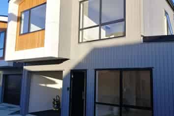 5D Sorrel Crescent, Bucklands Beach