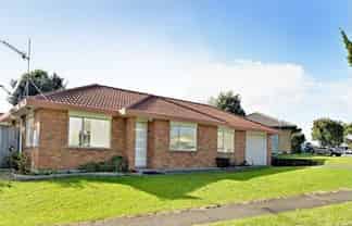 8 Rebecca Rise, Weymouth