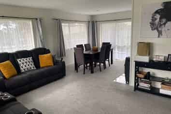 8 Rebecca Rise, Weymouth