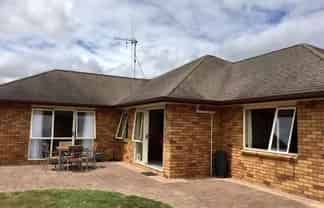 59 St James Drive, Huntington