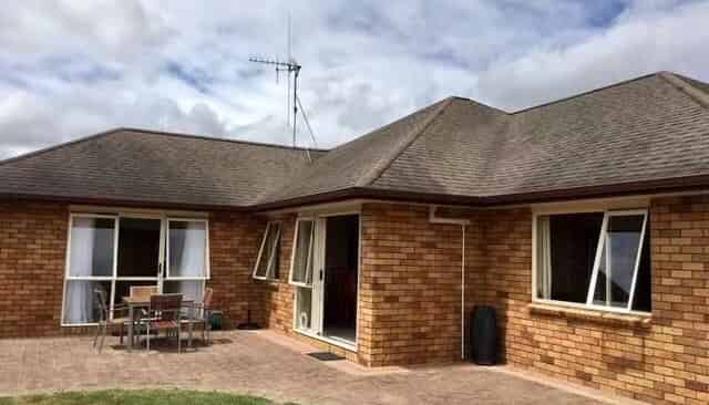 59 St James Drive, Huntington
