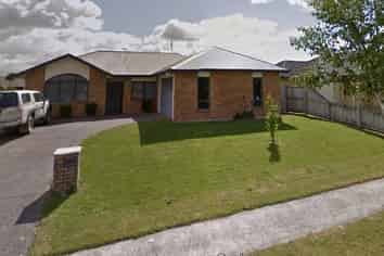 59 St James Drive, Huntington